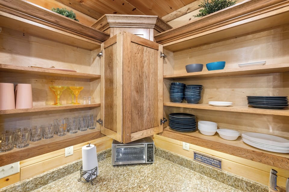From plates to pots, we’ve got your cooking covered.