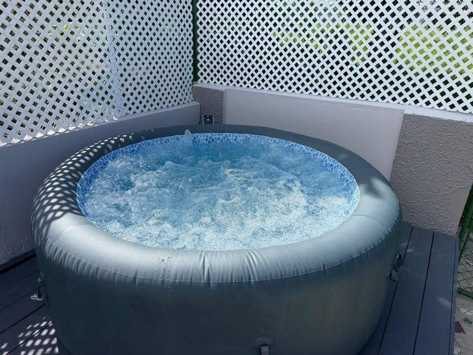 Jacuzzi