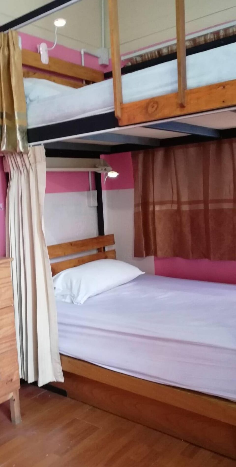 Basic Shared Dormitory | Free WiFi, bed sheets