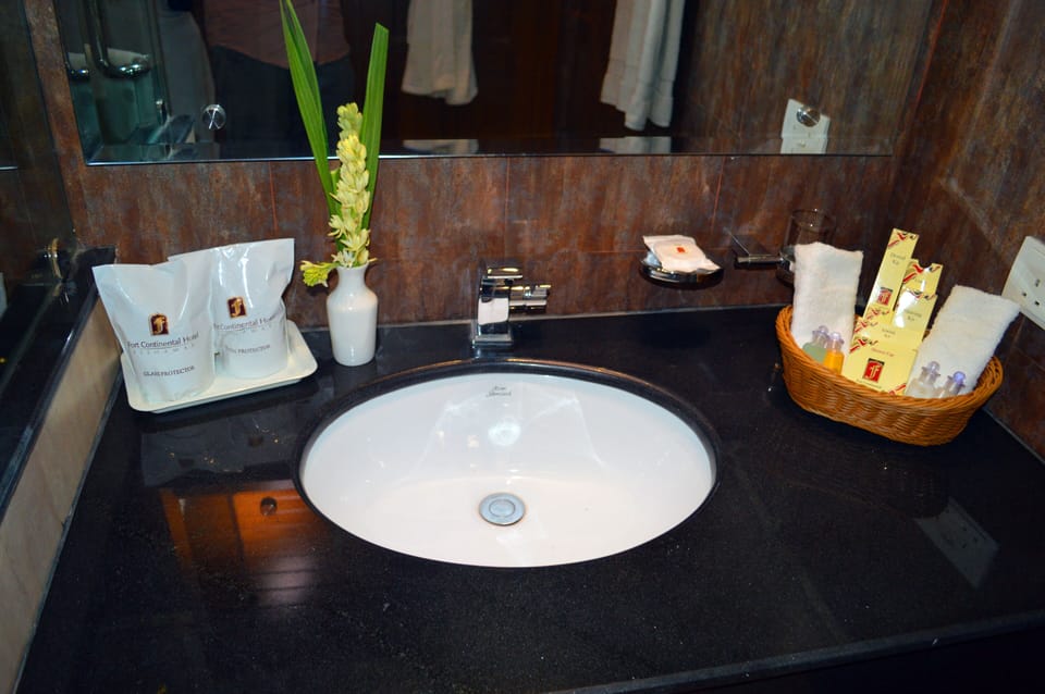 Bathroom sink