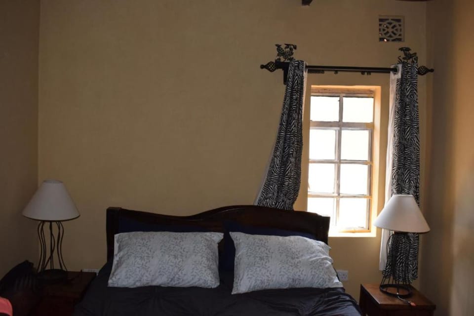 Standard Room | Bed sheets