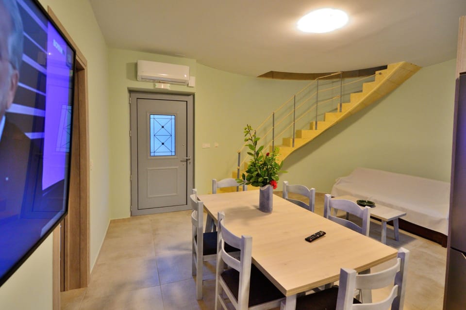 Villa | Living area | Smart TV, Netflix, streaming services