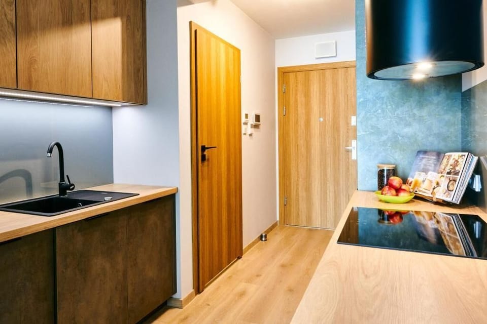 Design Studio | Private kitchen | Oven, stovetop, dishwasher, electric kettle