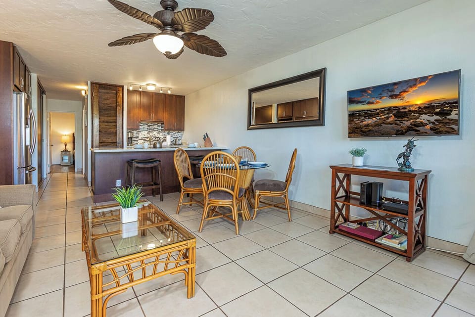 Open, inviting living room with tropical charm