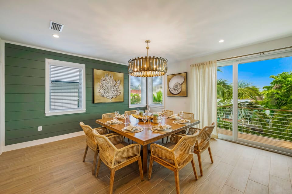 Pirates Cove Dining Table