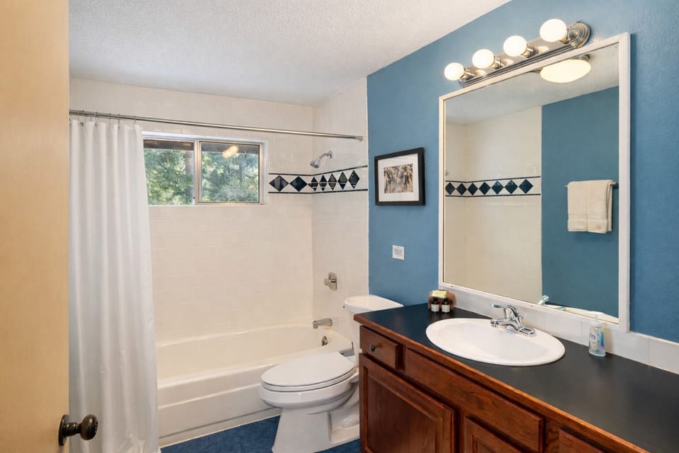 Main Floor Full Bathroom