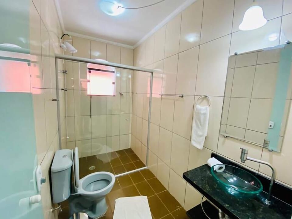 Standard Room | Bathroom | Shower, towels