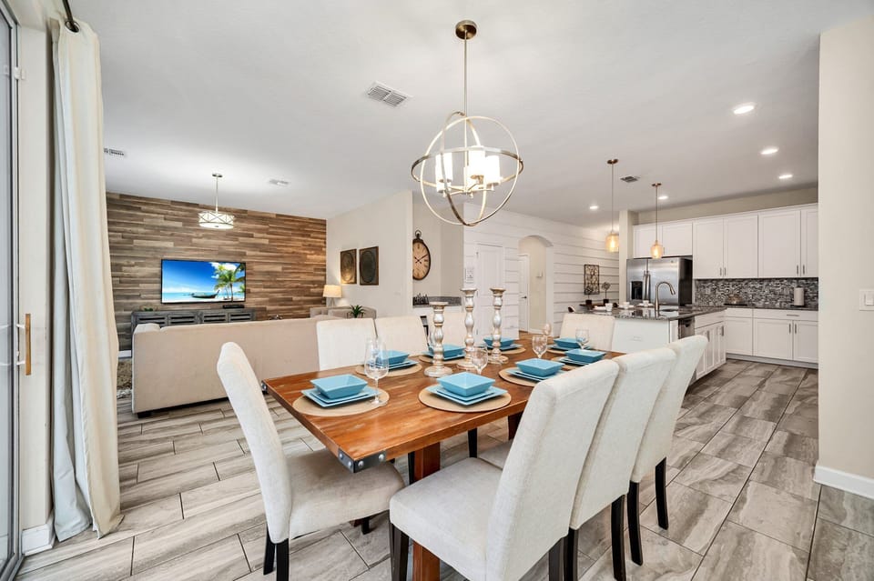 House (6 Bedrooms) | Property amenity