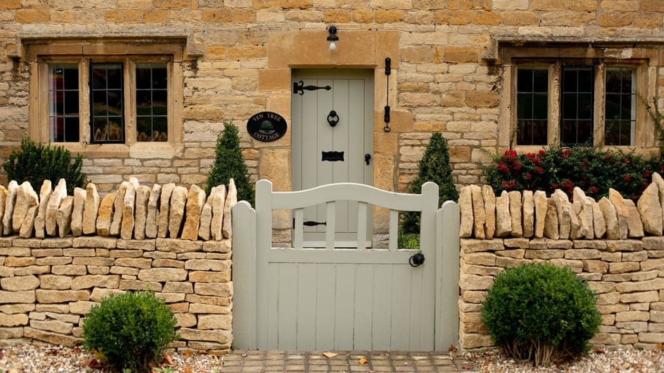 Entrance, Yew Tree Cottage, Bolthole Retreats