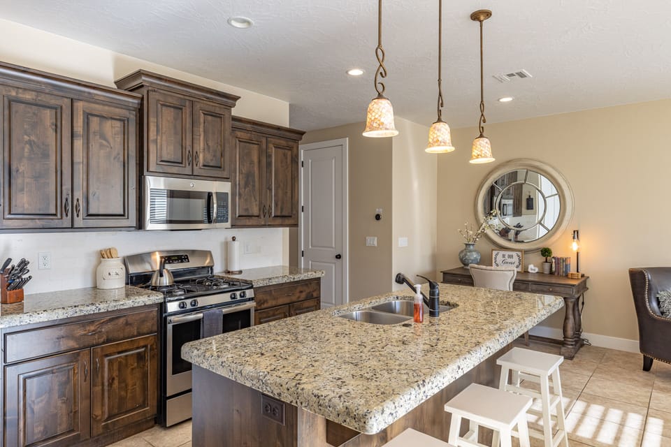 Kitchen - This sleek, modern kitchen has all the best upgrades to make cooking a breeze!