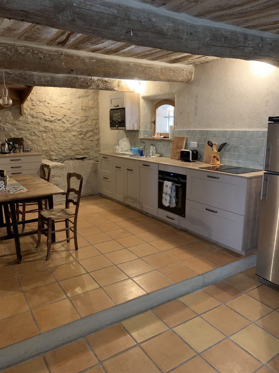 New kitchen with induction hob, electric fan oven, microwave & dishwasher 