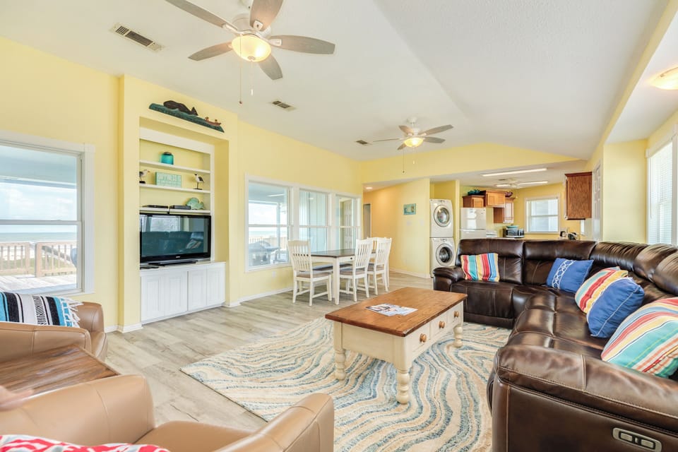 Enjoy family movie nights after a day at the beach