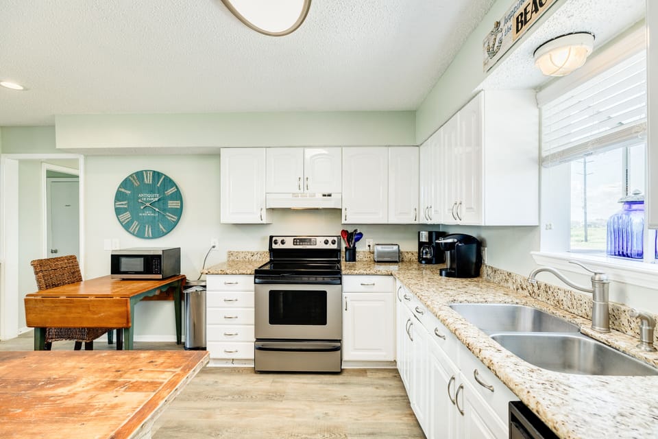 Kitchen is fully equipped to whip up home cooked meals