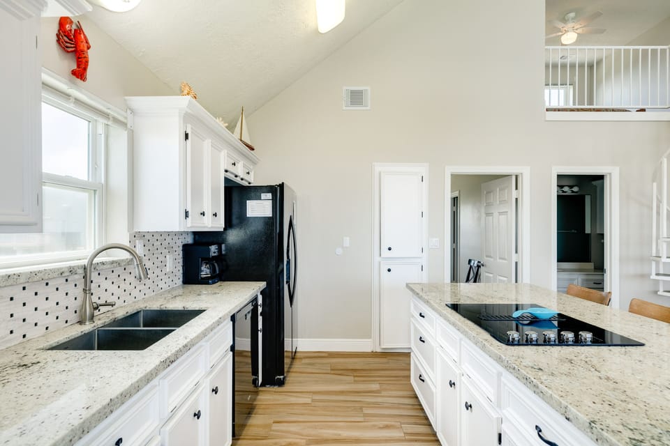 Plenty of prep space for the family cook