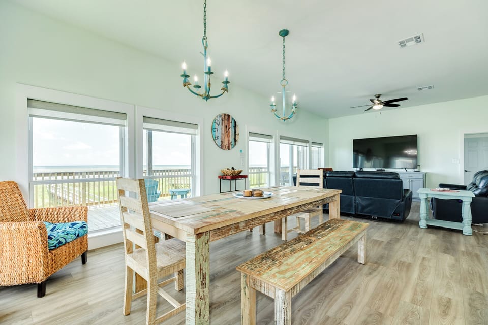 Sit up to 8 at the large table