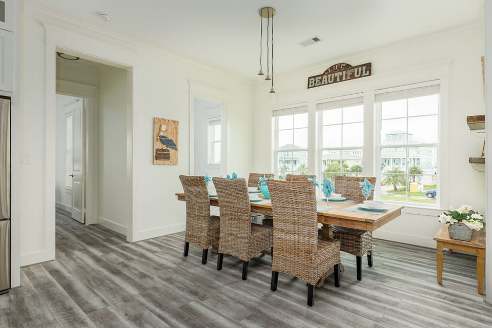 Comfortably sit up to 10 at the large table with additional bench seating
