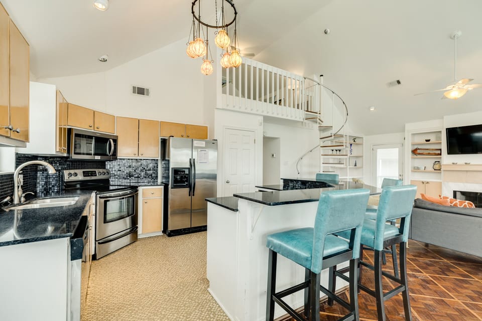 The cook in the group will love prepping meals in the updated kitchen