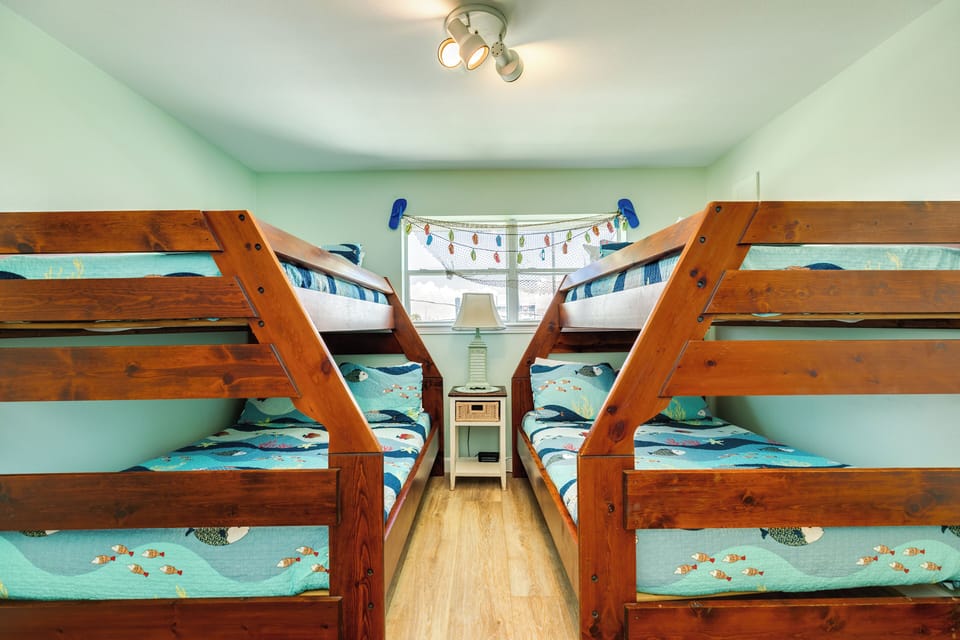 Sleeps 6, perfect for kids or teens