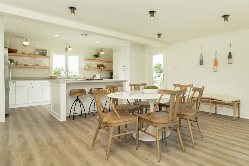 Plenty of space for casual meals with kids