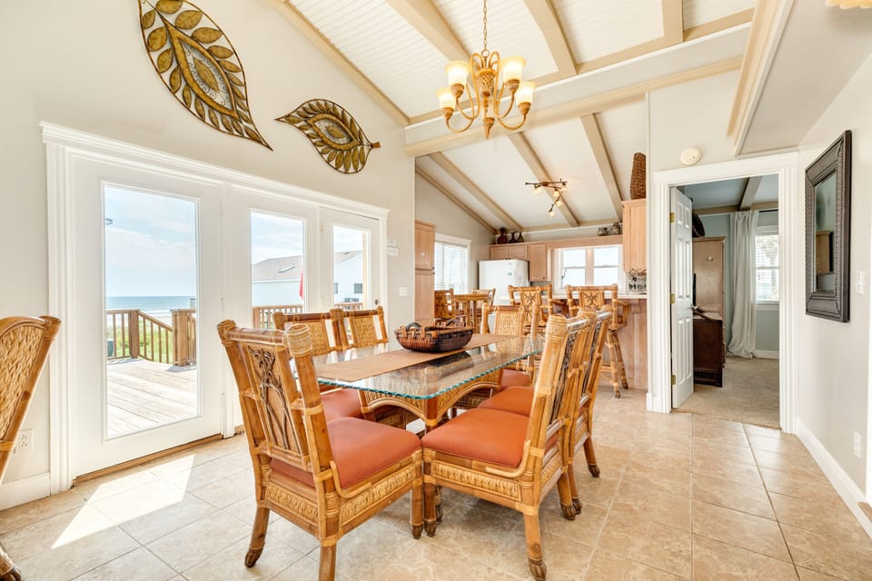 Comfortably sit up to 6 at the dining table with Gulf views