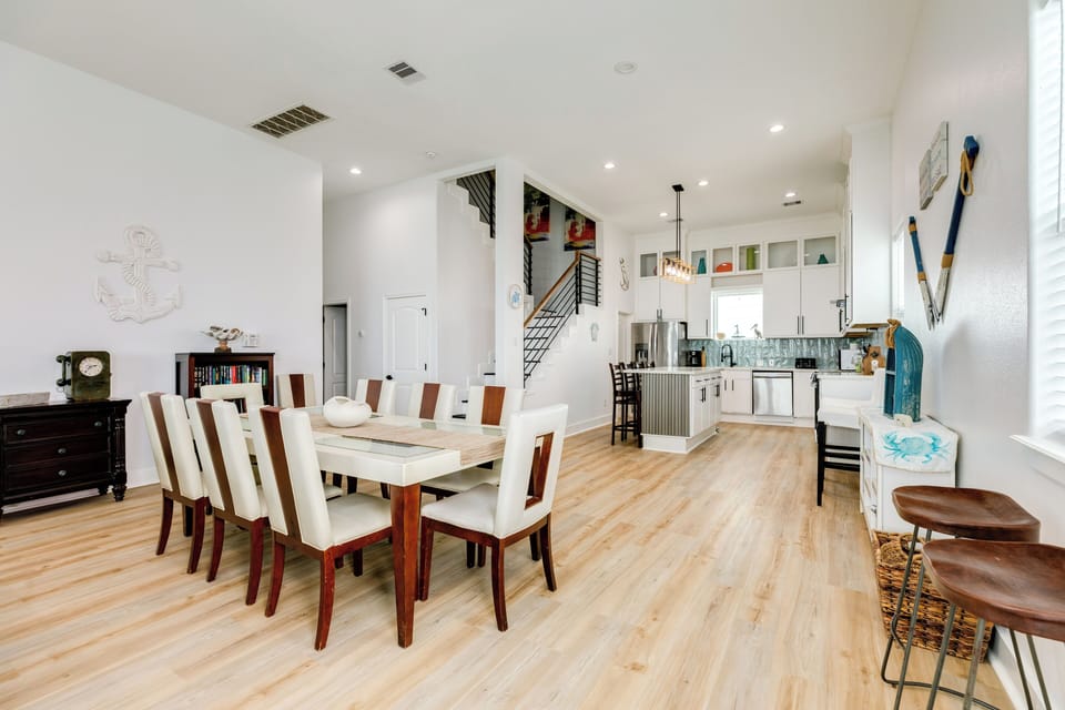 The adjacent kitchen will make serving homecooked meals a breeze