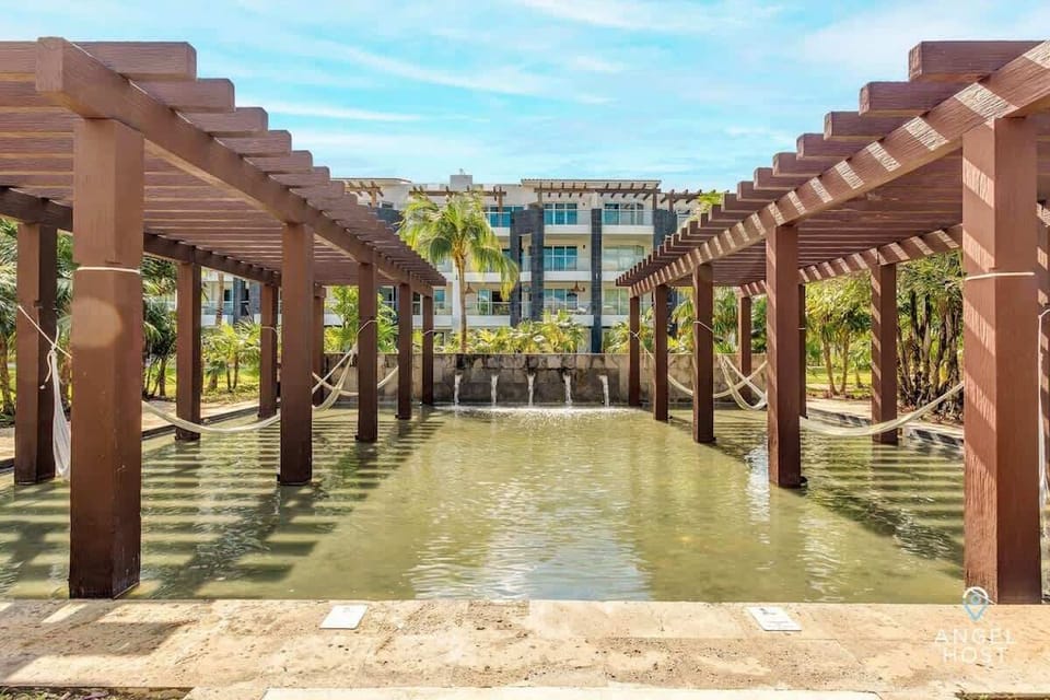 The grounds at Mareazul are lovely & plenty of Zen space to enjoy