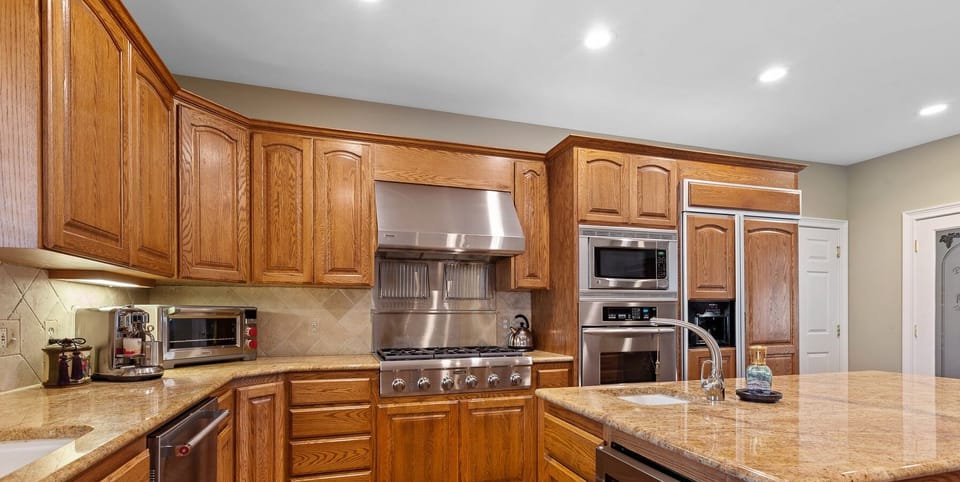 Large luxury kitchen with all of the high-end appliances for your home away from home