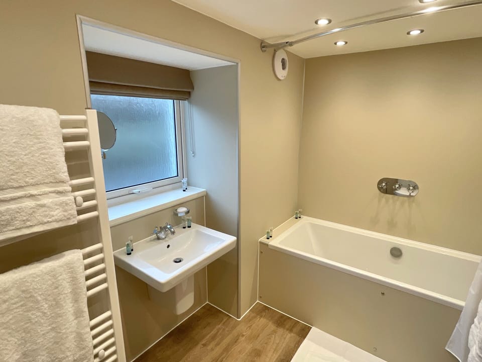 Smithy House Bathroom