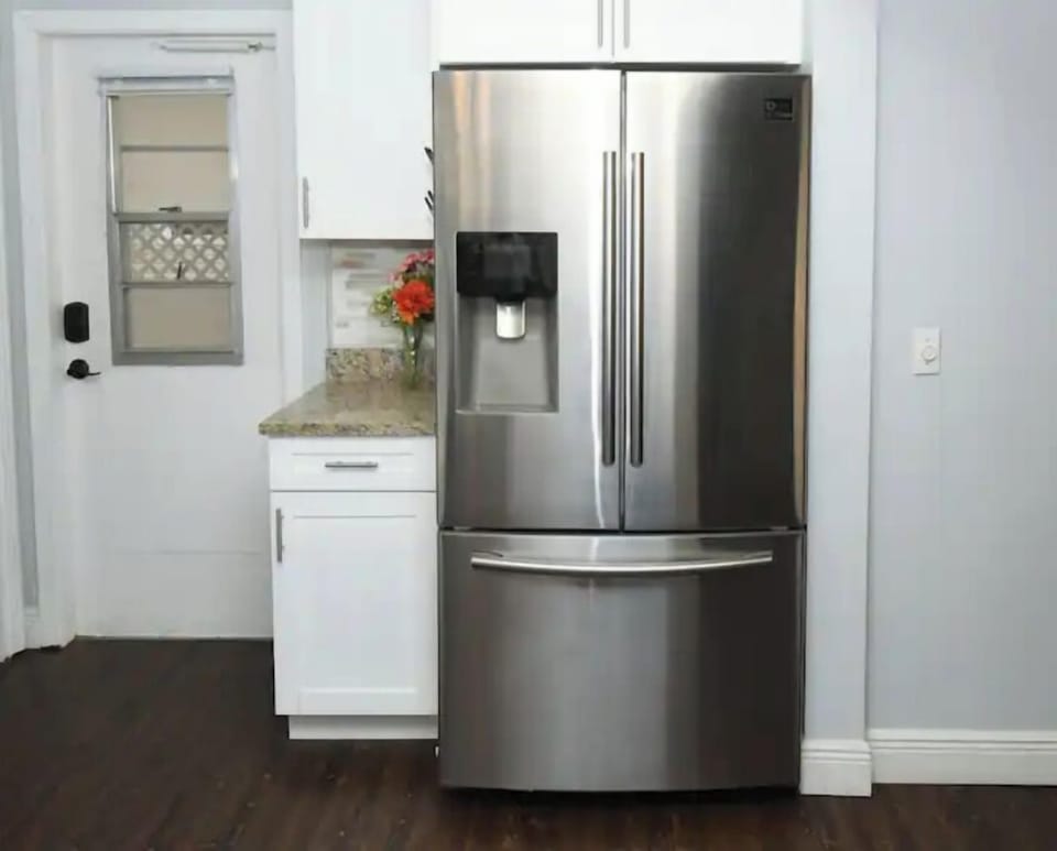 Full size fridge. Feel free to grab what's inside!