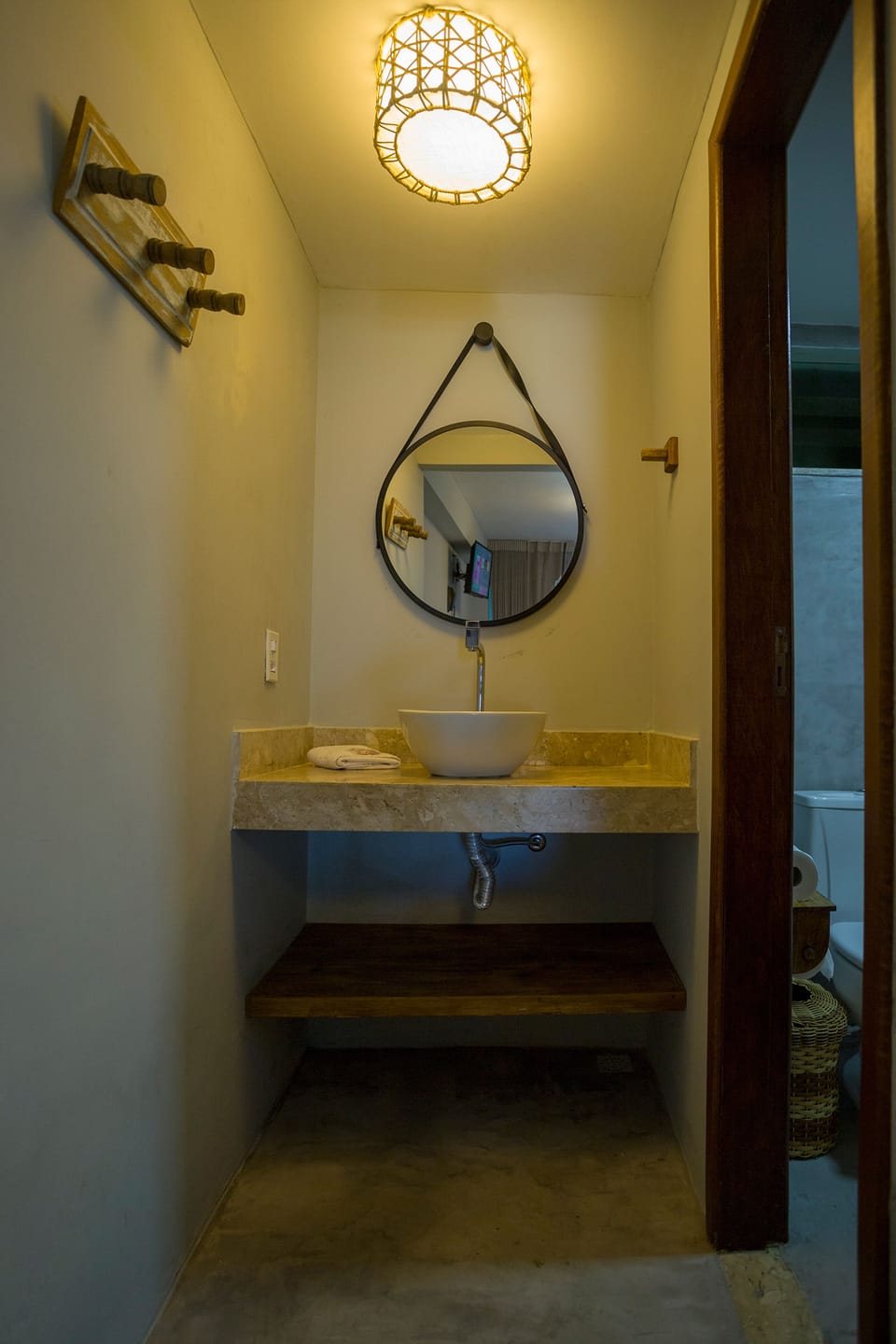 Minibar, bed sheets