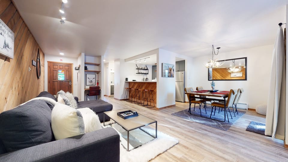 Flooring, Chair, Furniture, Living Room, Indoors