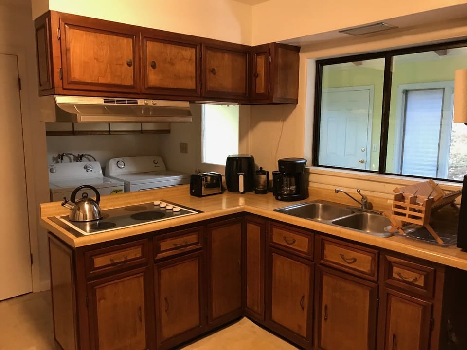 This country kitchen can provide all the meals one desires.