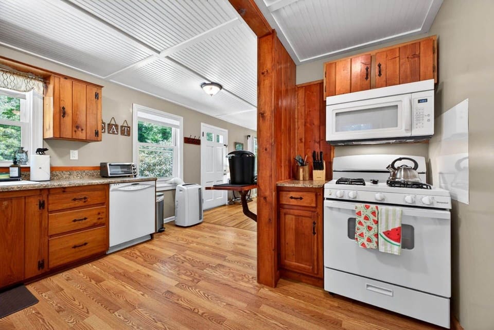 Prepare your favorite meals before heading out to explore Brevard and Pisgah.