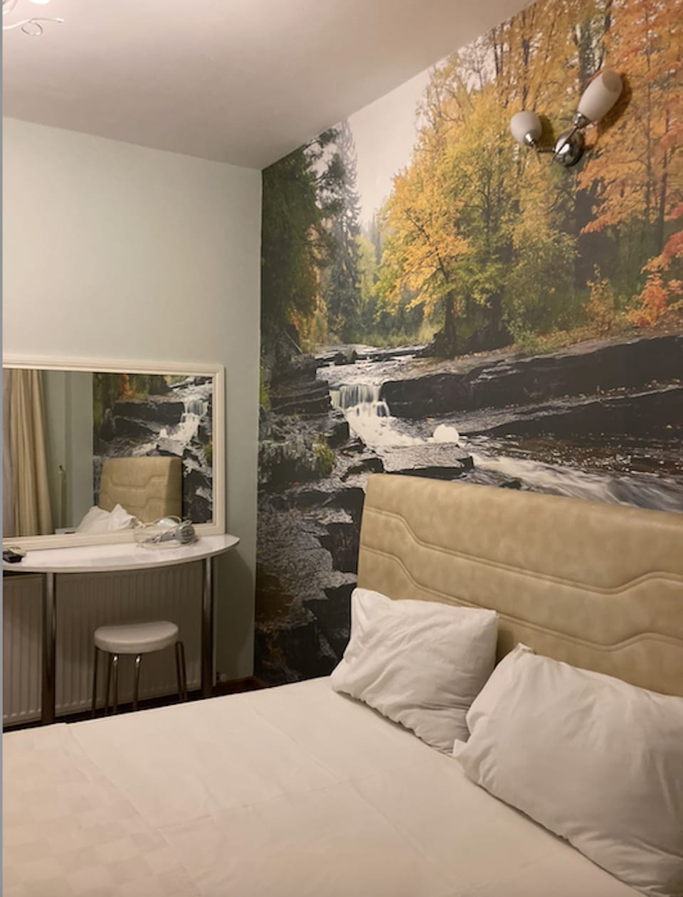 Desk, free WiFi, bed sheets