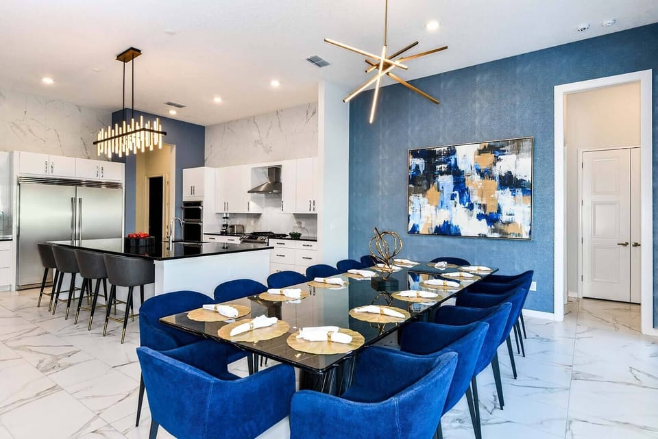 Dining Room *Highlight*