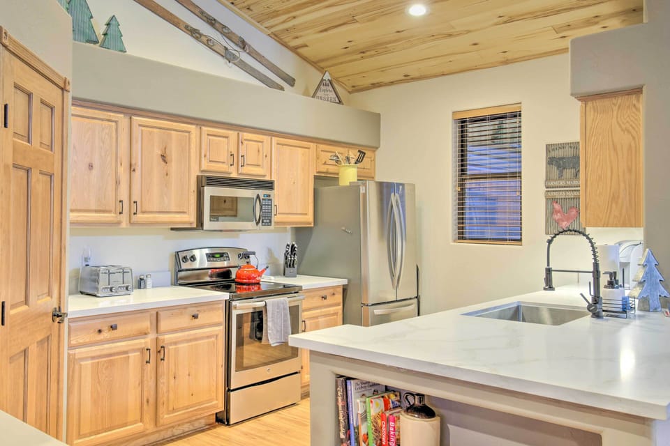 Kitchen | Fully Equipped