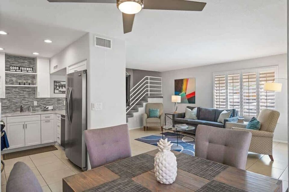 Comfortable Dining Room