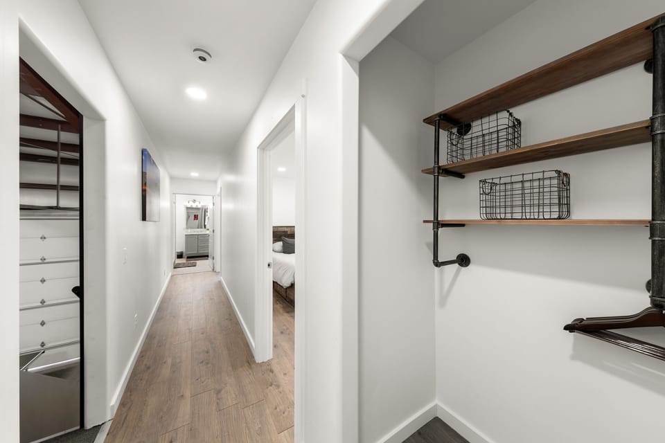 Hallway to bedrooms upstairs