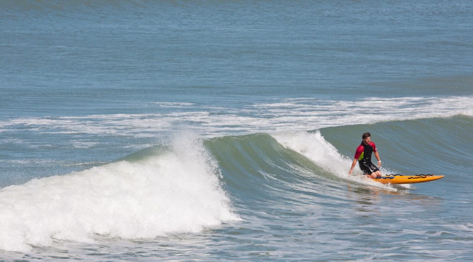 Surfing/boogie boarding
