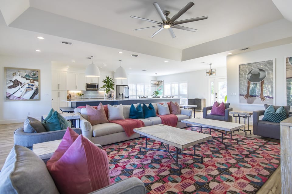 2nd floor open concept spacious living, smart tv & Sonos. 