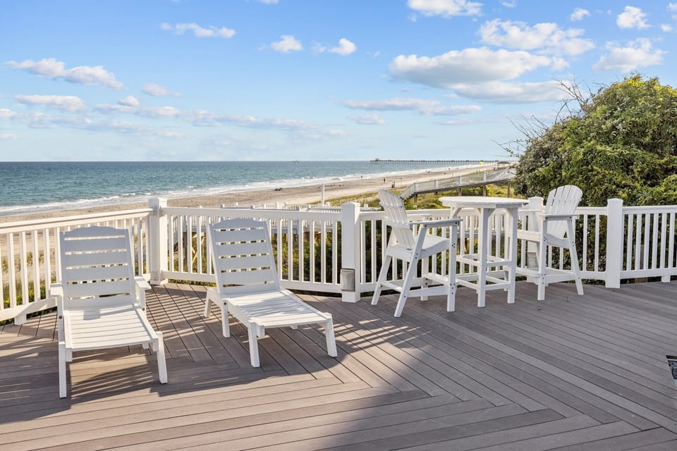 Incredible loungin right from the large oceanfront deck.