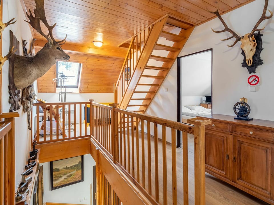 Property, Window, Wood, Interior Design, Architecture, Wood Stain, Beam, Floor, Flooring, Wall