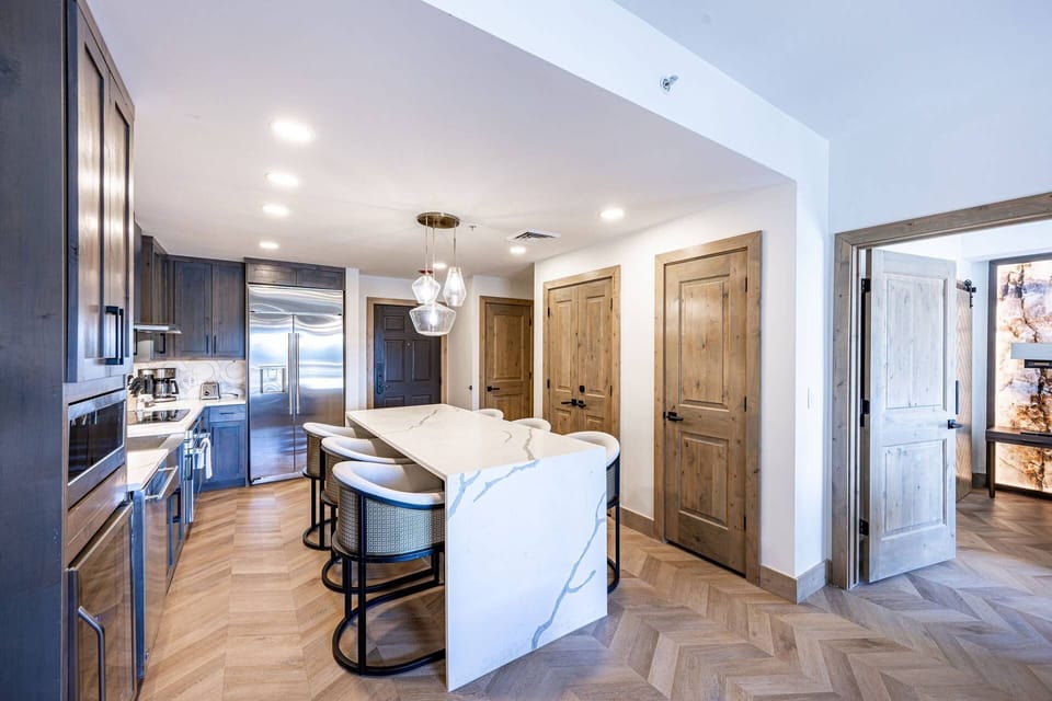 The fully renovated kitchen offers everything a chef needs to cook an amazing meal