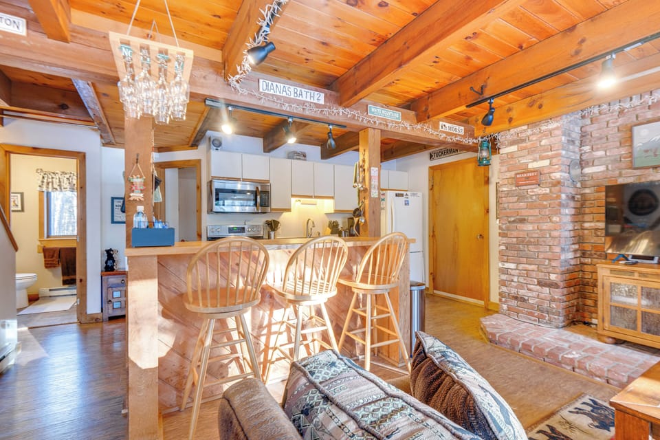 Kitchen | 1st Floor | Cooking Basics | Coffee Maker | Dishwasher | Stove/Oven