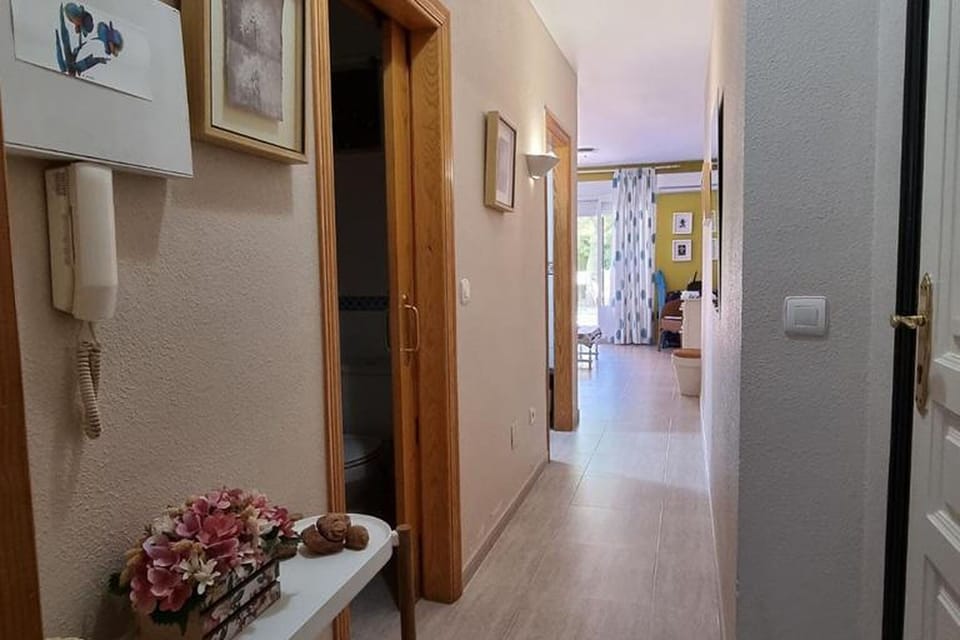 Entrance / Reception