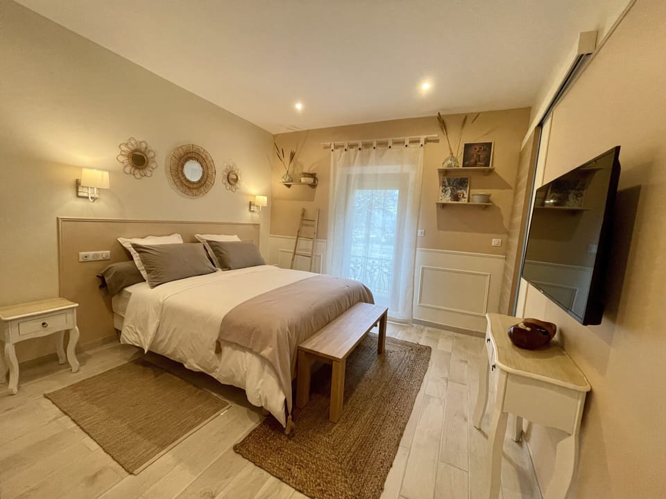 Premium Room | Premium bedding, pillowtop beds, individually decorated