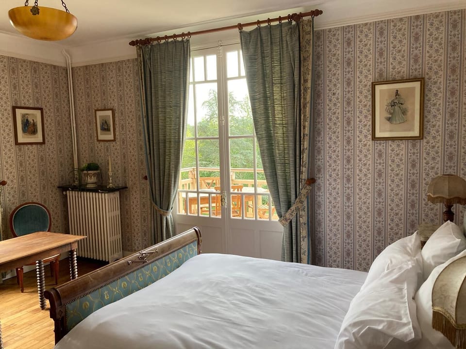 Family Suite, Garden View | Hypo-allergenic bedding, Select Comfort beds, individually decorated