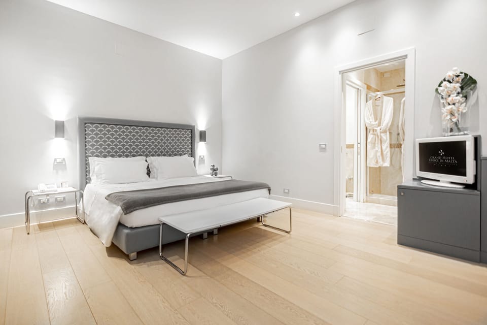 Junior Suite | Premium bedding, minibar, in-room safe, desk