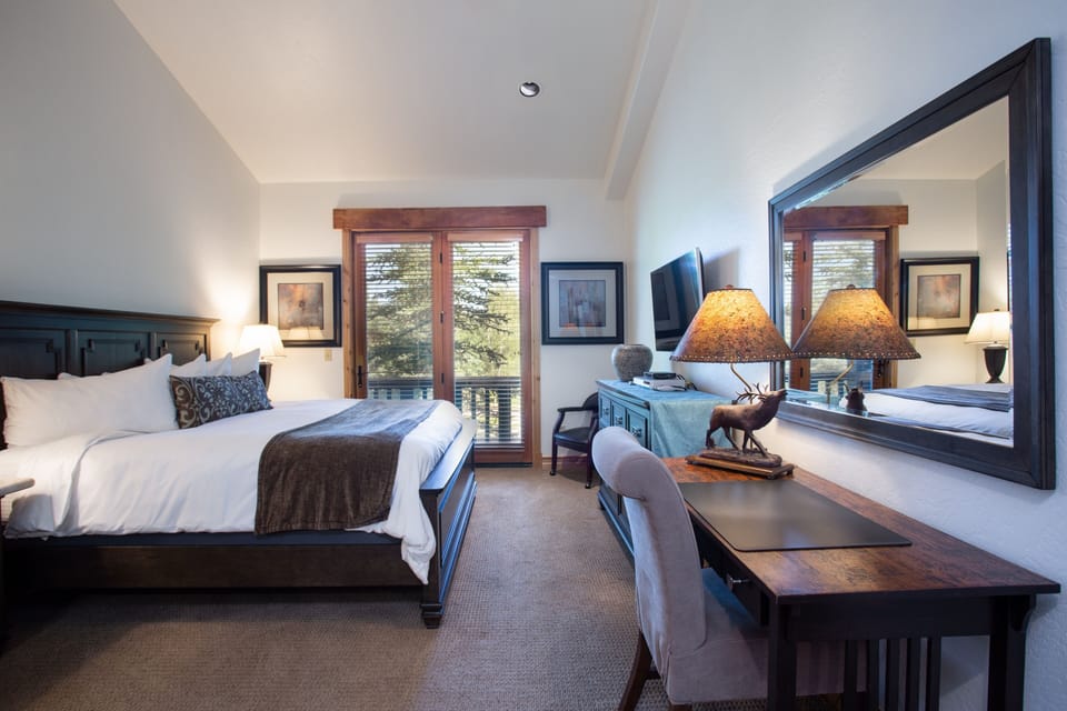 Furniture, Flooring, Living Room, Room, Indoors
