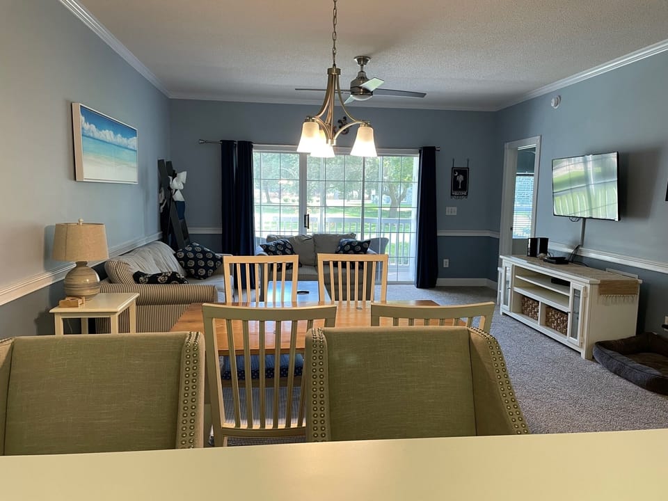 Dining Room/Living Room